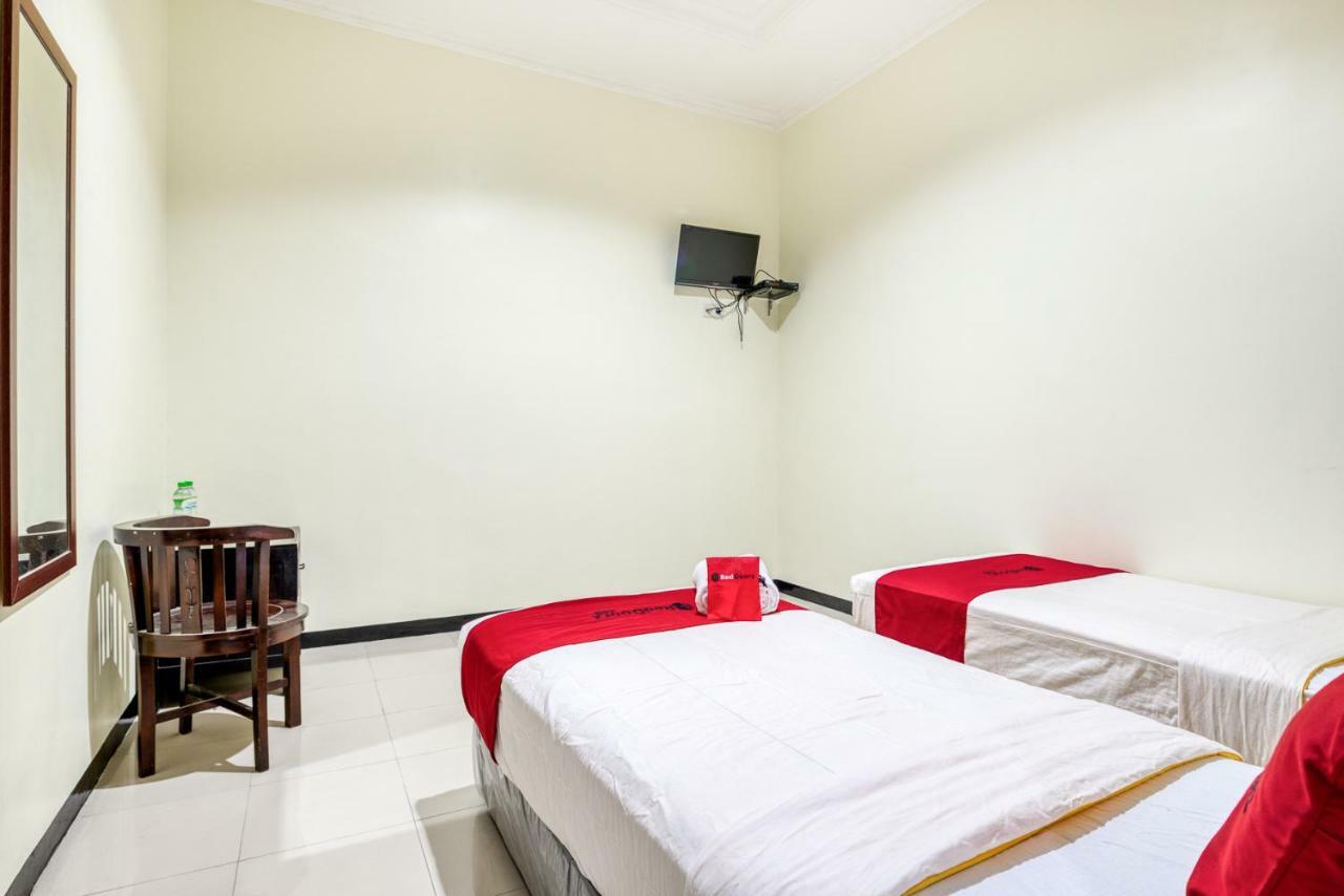 Reddoorz Syariah @ Ketintang Surabaya Hotel Eksteriør billede