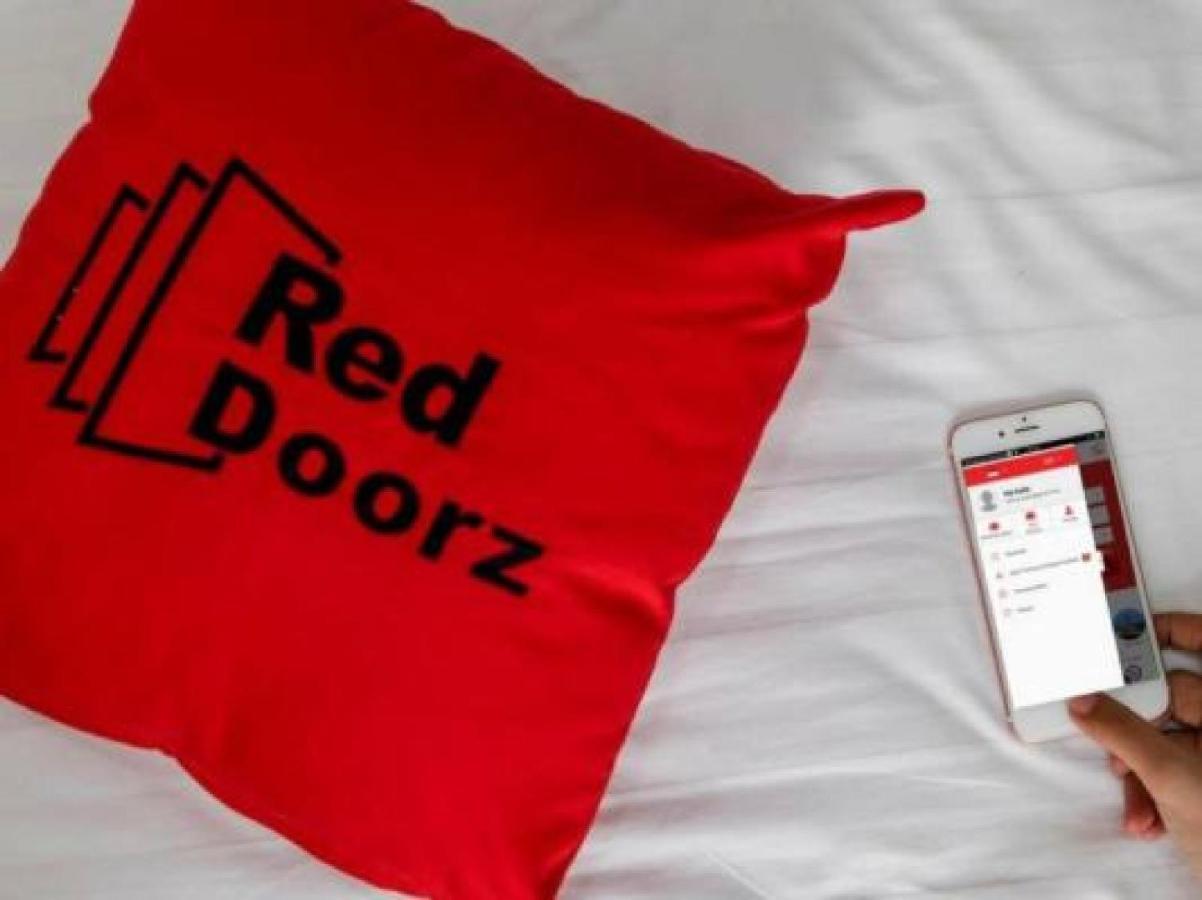 Reddoorz Syariah @ Ketintang Surabaya Hotel Eksteriør billede